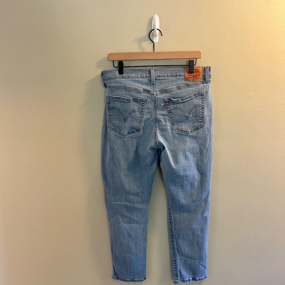 Levi’s Mid Rise Boyfriend Jeans Womens Size 31 Light Wash Denim Jean Casual - Picture 6 of 10